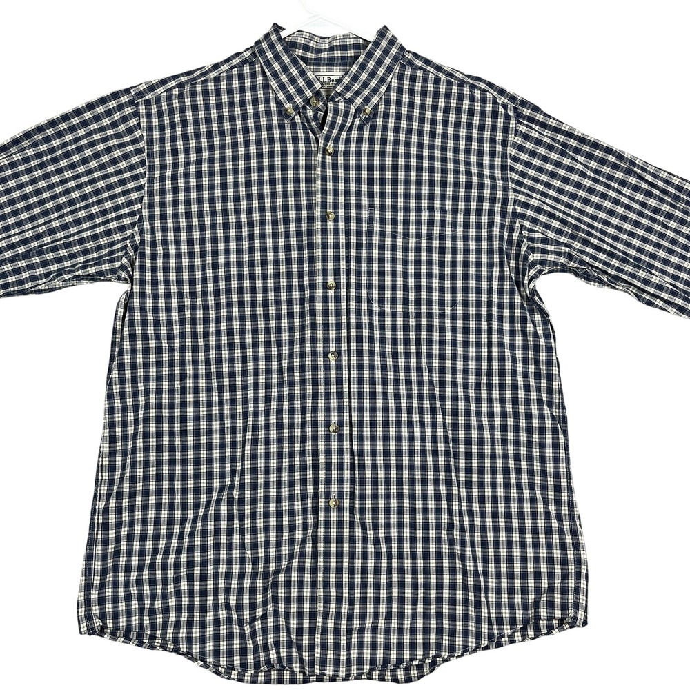 LL Bean Shirt Mens Large Blue White Plaid Button Down Casual Pocket Outdoors